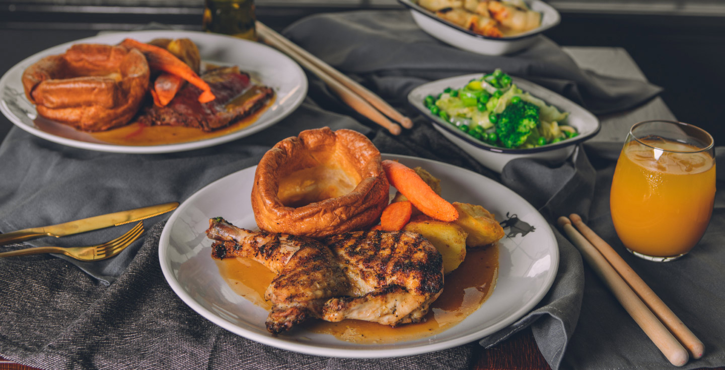 Sunday roast dinner at Harper's Steakhouse Weighbridge Swindon